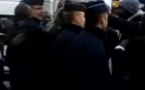 REGARDEZ. Manif de l'opposition en France: Mor Ngom arrosé de jus d’orange