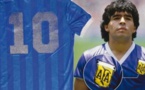 Argentine : Un ancien maillot de Maradona vendu à 5,5 milliards F Cfa !