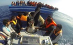 Près de 900 migrants rescapés aux larges des côtes italiennes