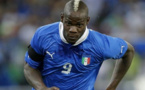 Racisme : Mario Balotelli insulté de nègre de merdre à l'entraînement avec l'Italie