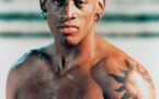 Dennis Rodman : Nouveau délire alcoolisé, la star plonge