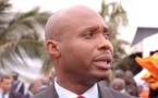 Barth’ propose à Nit Doff d’organiser son concert sur l’esplanade de la mairie de Dakar