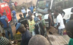 Plusieurs blesses lors d'une collision entre un camion et un bus Tata sur le pont de poste Thiaroye