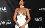 Rihanna : Robe fendue et décolleté osé au gala de l'amfar