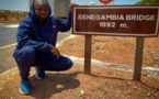 Désobéissance civile : interdit de sortie du territoire, Ousmane Sonko fait escale en Gambie et défie la justice