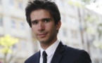 Activement recherché: Juan Branco donne ses nouvelles et tire sur le gouvernement