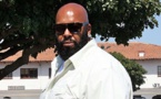Le producteur de rap Suge Knight reste en prison