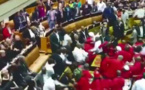 Afrique du Sud : Malema interpelle Zuma, échauffourées au Parlement Jacob Zuma(562)