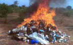 Louga : incinération de drogue et médicaments contrefaits