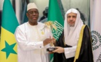 Macky Sall reçoit le Prix de la Ligue islamique mondiale