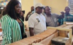 ZIGUINCHOR : L'APIX ET SECCA-S.A OFFRENT 350 TABLES-BANCS AUX ÉCOLES SACCAGÉES LORS DES DERNIÈRES MANIFESTATIONS