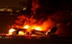 Japon : un avion de ligne en feu après avoir heurté un autre appareil à l'aéroport de Tokyo