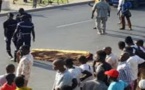 Un individu se tranche la gorge devant le poste de police de Nguinth