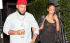 Rihanna en haut transparent et sans soutien-gorge pour diner avec son frère