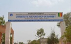 Université Alioune Diop de Bambey : en brassards rouges, les enseignants interpellent Abdourahmane Diouf