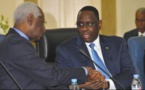 De retour au bercail, Abdou Diouf aux soins de Macky Sall