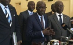 SEYDOU GUÈYE, MINISTRE PORTE-PAROLE DU GOUVERNEMENT : " De 1648 en 2012, l'Etat du Sénégal a électrifié 2 840 villages en 2015 "