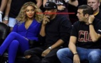 Que se passe-t-il quand un fan de basket fixe du regard Beyoncé?