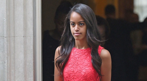 Malia Obama : les garçons ne la draguent pas… à cause de son père !