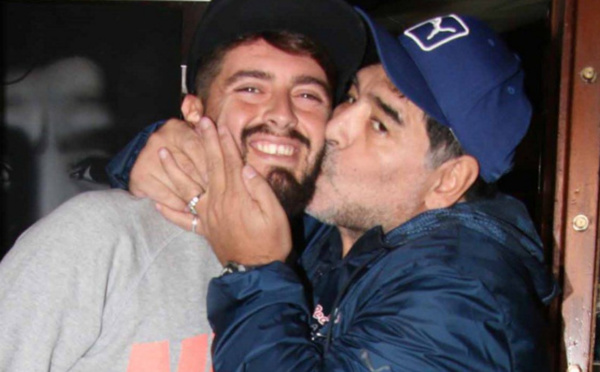 30 ans après, Maradona reconnaît son fils caché