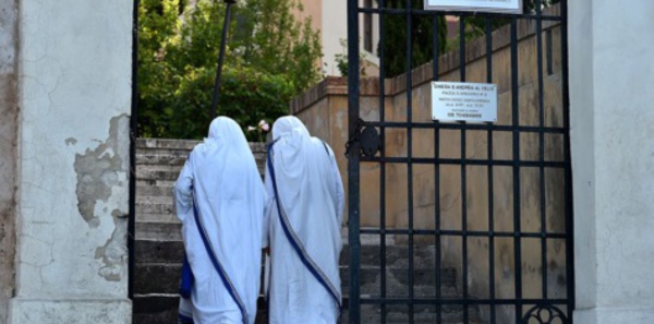 Italie : deux anciennes nonnes se marient