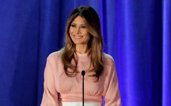 Prisée par Michelle Obama, une créatrice refuse d'habiller Melania Trump