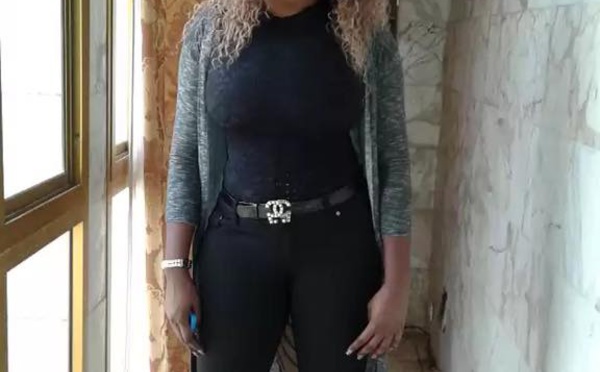Photos : La 4e femme d’Ahmed Khalifa Niasse super se.xy en pantalon moulant