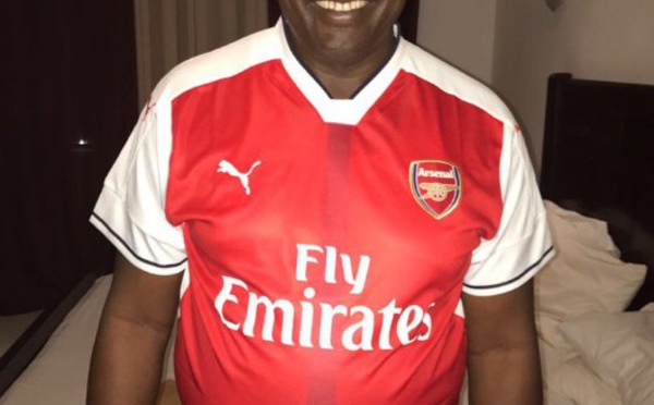 Le président élu de la Gambie Adama Barrow fan de l'équipe d'Arsenal