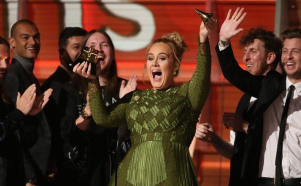 Grammy Awards : Adele triomphe et entre dans l'Histoire