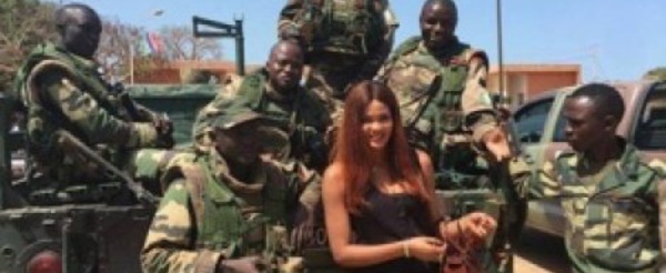 L’impressionnant cortège de Macky Sall à Banjul