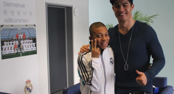 Quand Mbappé (14 ans) rencontrait son idole Ronaldo