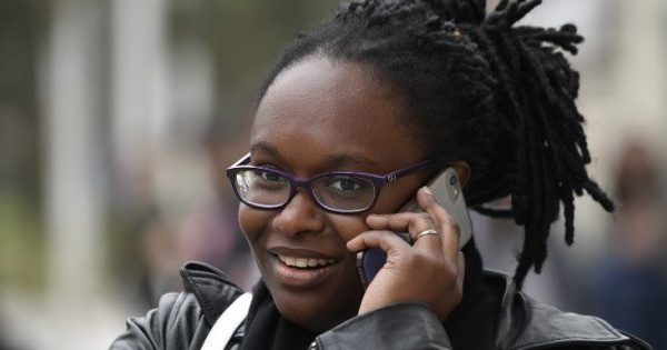 Sibeth Ndiaye, la vraie star dans "Emmanuel Macron, les coulisses d'une victoire"
