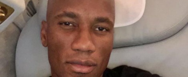 Didier Drogba s'est rasé la tête