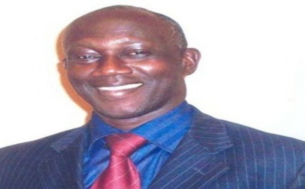 (Exclusif !) Meeting De Wade à Thiès : Serigne Mbacké Ndiaye Privé De Parole Par Le Candidat Des Fal 2012