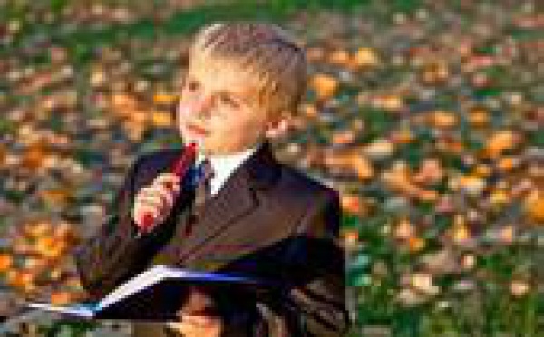 A 8 ans, il est admis à la fac et obtient son diplôme de maths à 14 ans