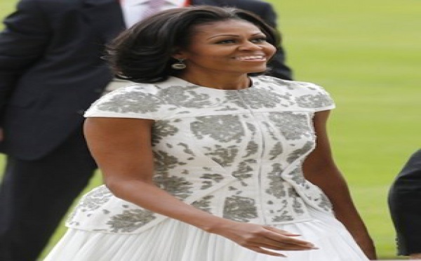 La robe à 7000 dollars (3 millions de francs Cfa) de Michelle Obama fait scandale aux Etats-Unis