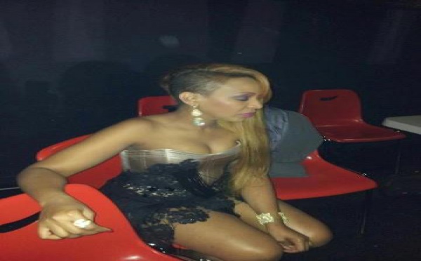 REGARDEZ. Viviane Chédid dans sa robe sexy fait saliver les hommes