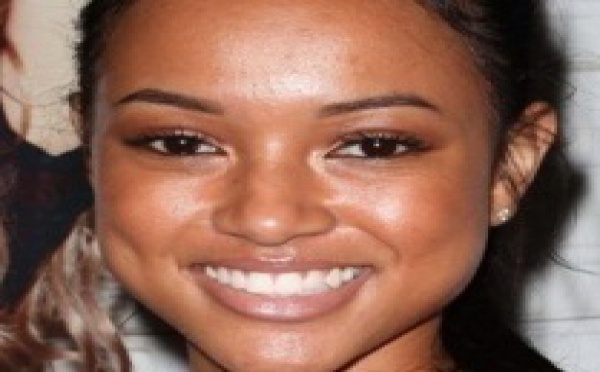 Rihanna est-elle dans une relation amoureuse à trois ?