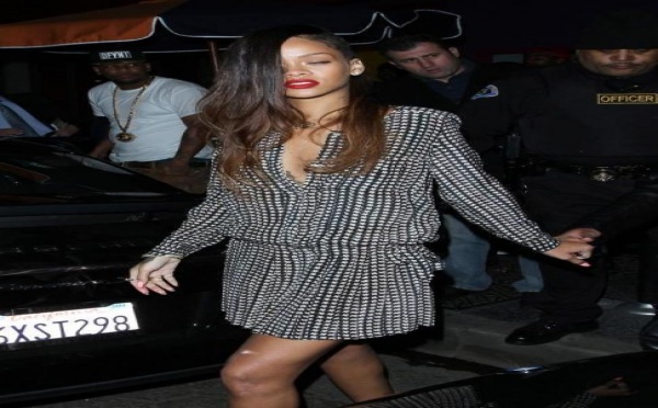 Le look de Rihanna : Ultra canon en balade à Hollywood