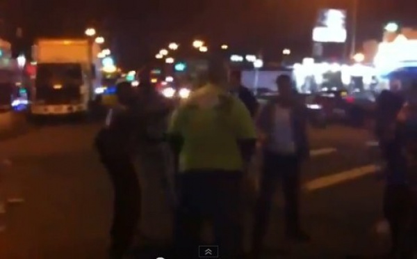 REGARDEZ. La bagarre entre Chris Brown et Frank Ocean dans un Parking