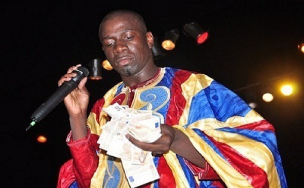 Djiby Dramé, ambassadeur du « bazin »