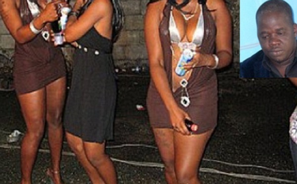 Mamadou Ndoye Bane désamorce une bombe