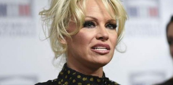 Pamela Anderson s’est mariée en secret: “Je suis tombée amoureuse de mon garde du corps”