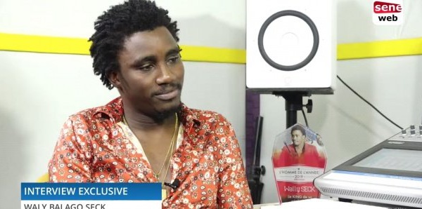 Wally Seck dévoile ce que Ismaël Lo et Youssou Ndour ont fait sur la tombe de son père