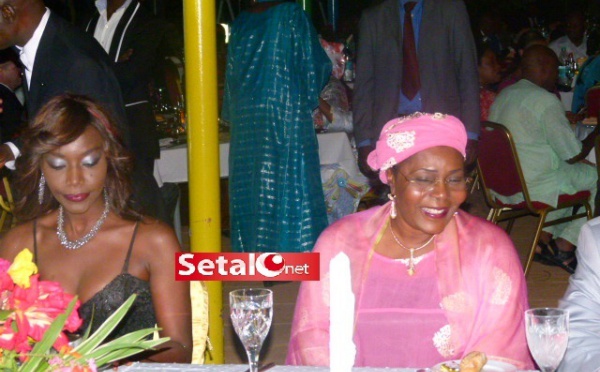 African tour 2013 NIAMEY: Coumba Gawlo accueille la Première Dame du Niger