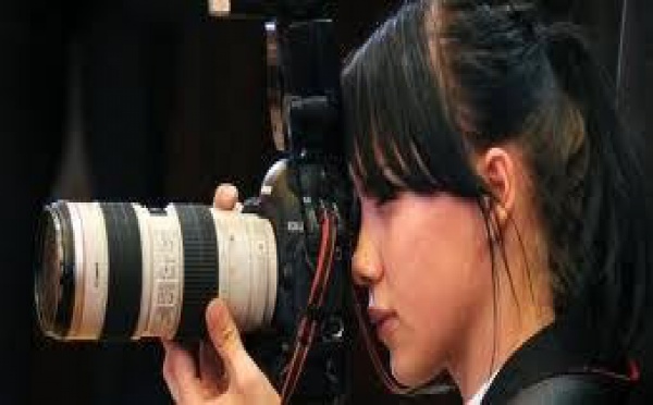 Les photos nues d’un gros bonnet entre les mains de certaines autorités