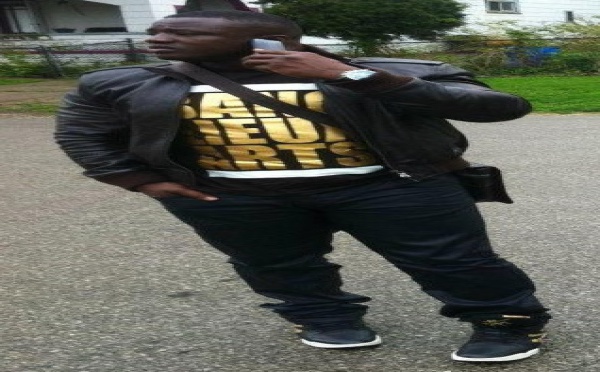 Papa Sow, lutteur : « Depuis la mort de mon petit-frère, je ne veux plus voir mes voisins »