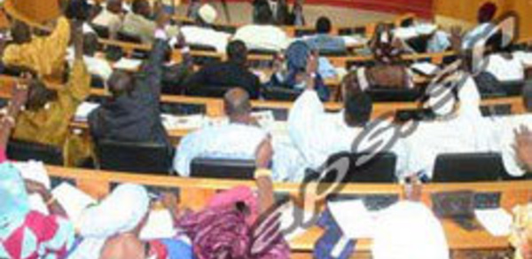 Des députés s’envoient en l’air avec des prostituées à 100m de l’Assemblée dans une auberge clandestine