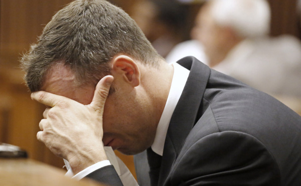 «Il avait son pistolet sur sa table de nuit»