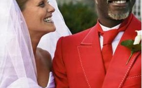 Djibril Cissé : avec son ex, c'est la guerre sur Twitter !